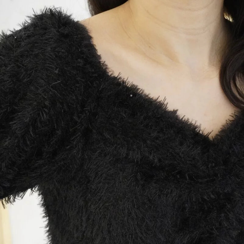 Velvet twisted long sleeve cropped top