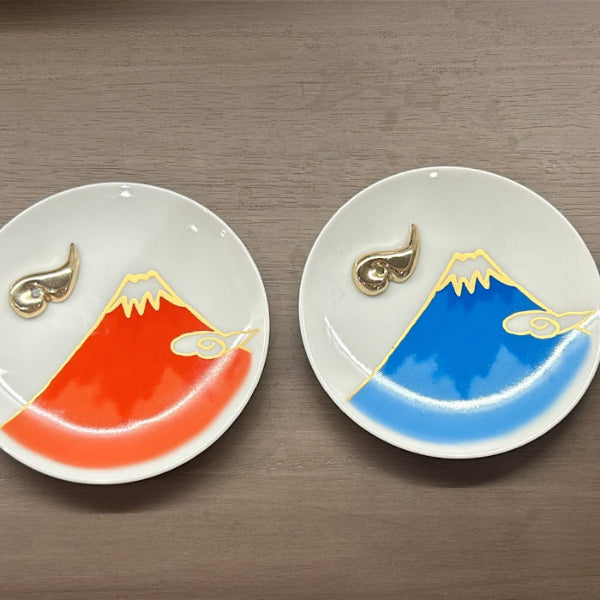Pair of red and blue Mt. Fuji Incense Plates at Grandmama Store in Hong Kong