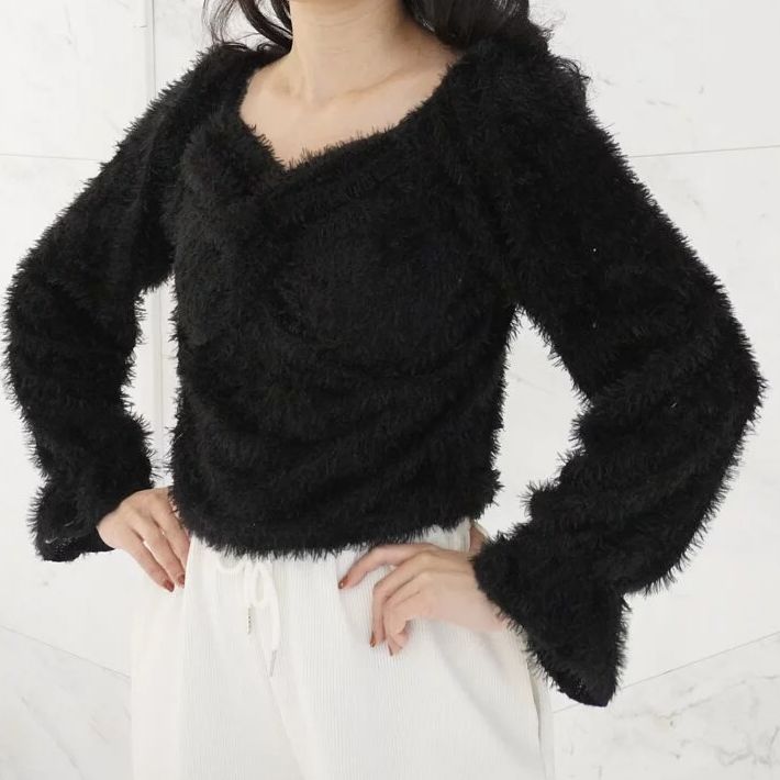 Fuzzy Centre Twisted Long Sleeves Knitwear Top