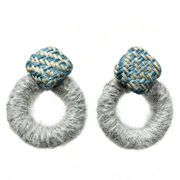 grandmama-cafe-blue-beige-woven-diamond-grey-fluffy-fur-ring-drop-earrings-hong-kong